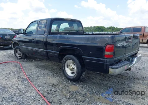 2001 Dodge Ram 1500 St z USA, uszkodzony, nr VIN 3B7HC13Y11G712385